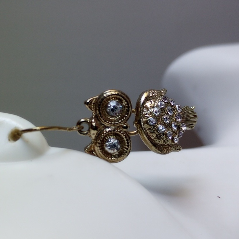 BETSEY JOHNSON OWLS  DANGLE EARRINGS GOLD TONE RHINESTONES